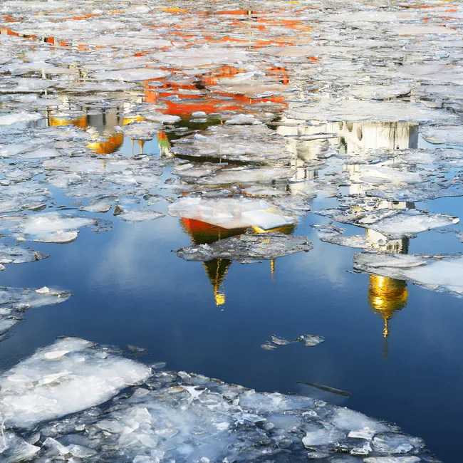 Москва «уйдет под воду»: чем обернутся для россиян аномальные снегопады