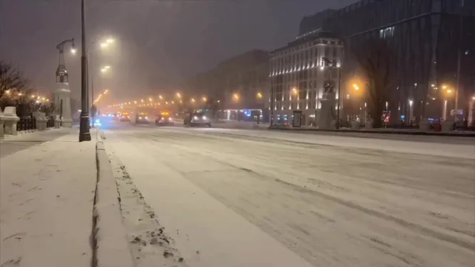 Нажми и смотри