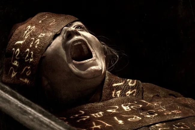 Режиссер Ли Кронин представил фильм «Мумия»: что важно знать о главном ужастике 2026 года