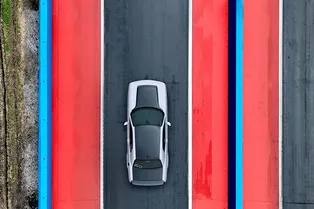 Последний Dodge Challenger с мотором V8: меньше 2 секунд до сотни и более 1000 лошадиных сил