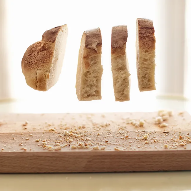 Запрет оплаты Apple, кредиты по новым правилам и ГОСТ на хлеб: как изменится жизнь россиян с 1 апреля