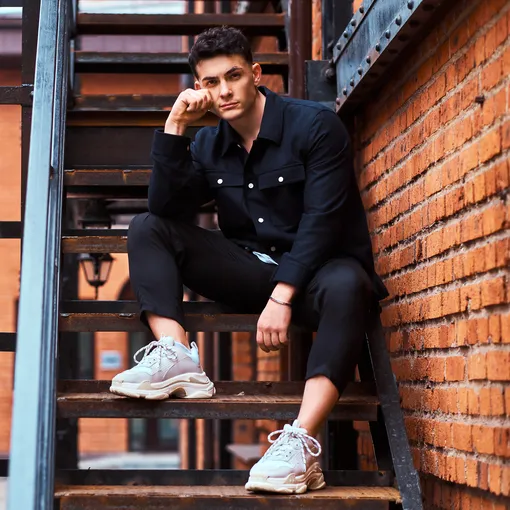 Кроссовки Кроссовки