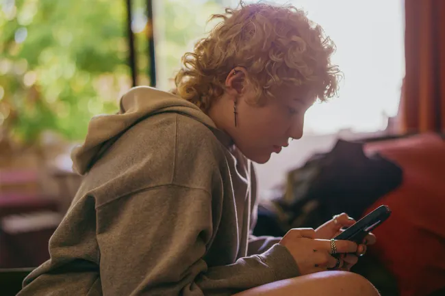 Выгорание, импульсивные траты и срывы: как устроен СДВГ у взрослых и что с этим делать?