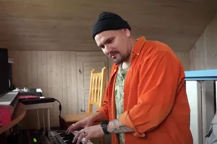 34-летний лидер группы Cream Soda Дмитрий Свиргунов погиб, провалившись под лед