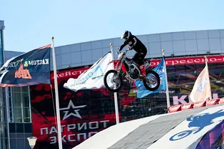 Байки как искусство: полный гид по выставке «Мотовесна»