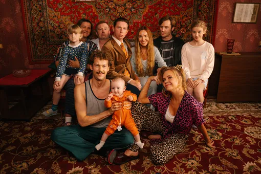 Кадр из сериала «Трёшка» Кадр из сериала «Трёшка»