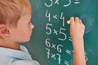 Считаете, что хорошо считаете без калькулятора: непростой тест это проверит