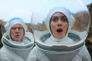 Как именно ИИ покончит с человечеством? Ищите ответы в «Черном зеркале» и еще 7 сериалах-антиутопиях