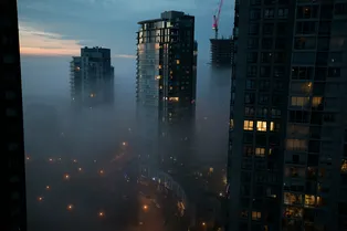 Туман, дожди и летнее тепло: погода и магнитные бури в Москве 13 мая