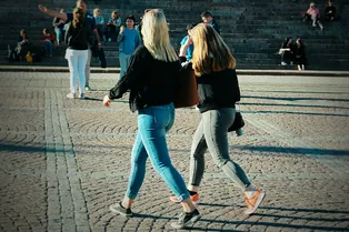 Лето уходит, а жара нет: в какие регионы России вернется аномальное тепло