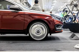 От высокотехнологичных кроссоверов и электромобилей до внедорожников и суперкаров: итоги первого Московского Автошоу