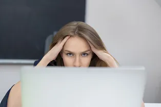 Массовые сбои связи и интернета накрыли Россию 27 июля: что происходит с сетями